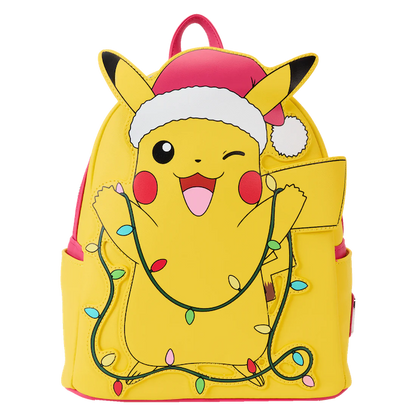 Sac à dos mini Loungefly – Pokémon – Holiday Pikachu – 23 x 27 x 11 cm. Pikachu avec bonnet de Noël et guirlande lumineuse en fibre optique, détails appliqués et doublure festive à motifs Pokéball.