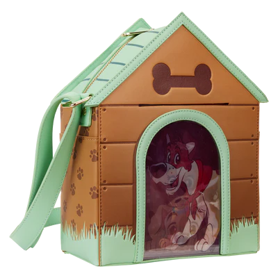 Sac Loungefly – Disney – Doghouse – Chiens Disney – 22 x 15 x 6 cm. Sac en forme de niche avec personnages comme Lady, Clochard, Patch ou Rouky. Un sac 3D unique pour les fans de chiens et de Disney.