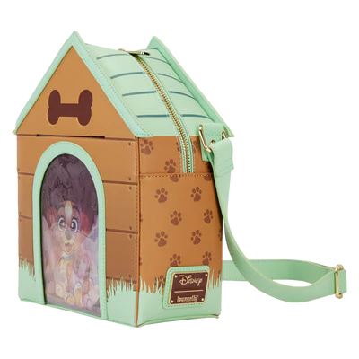Sac Loungefly – Disney – Doghouse – Chiens Disney – 22 x 15 x 6 cm. Sac en forme de niche avec personnages comme Lady, Clochard, Patch ou Rouky. Un sac 3D unique pour les fans de chiens et de Disney.
