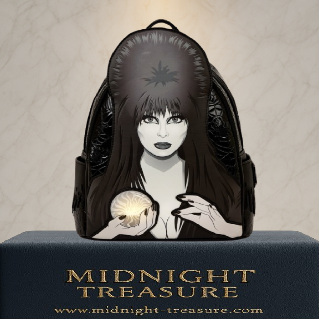 Mini sac à dos Loungefly – Elvira Mistress of the Dark – Cosplay Light-Up – 22,8 x 26,6 x 11,4 cm. Sac noir en simili cuir avec portrait d’Elvira et boule de cristal lumineuse.

