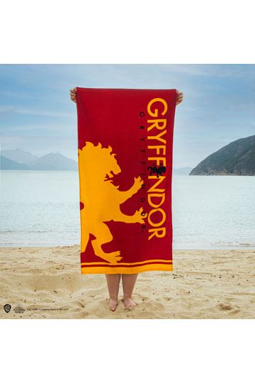 Serviette Harry Potter – Maison Gryffondor – 140 x 70 cm – 100 % coton. Design rouge et or avec lion emblématique. Parfaite pour représenter ta maison préférée avec fierté.