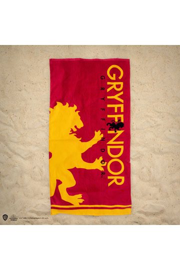 Serviette Harry Potter – Maison Gryffondor – 140 x 70 cm – 100 % coton. Design rouge et or avec lion emblématique. Parfaite pour représenter ta maison préférée avec fierté.