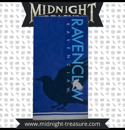 "Serviette de bain Harry Potter – Serdaigle (Ravenclaw) – 140 x 70 cm. 100% coton, douce et absorbante, aux couleurs emblématiques de la maison Serdaigle. Idéale pour la plage, la piscine ou la salle de bain."