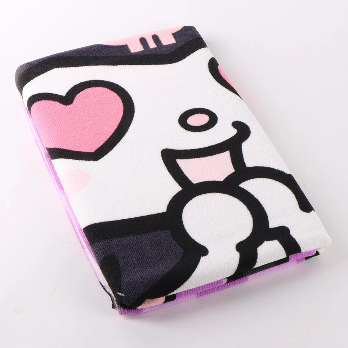 🏖️💜 Serviette de Plage Kuromi – 70 x 140 cm – Sanrio 🖤🏖️