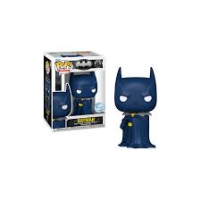 "Funko Pop! DC Super Heroes – Batman (493). Le Chevalier Noir dans son costume sombre emblématique, capturant toute la noirceur et la détermination du justicier de Gotham City. Une pièce incontournable pour les fans de l'univers DC !"

