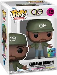 "Funko Pop! Queer Eye – Karamo Brown (145). Karamo Brown avec sa casquette verte AE, vêtu d'une tenue décontractée et confiante. Une figurine parfaite pour les fans de Queer Eye et du style unique de Karamo !"

