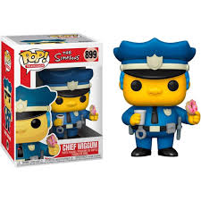 "Funko Pop! Television – Chief Wiggum (899) – The Simpsons. Figurine représentant le chef Wiggum en uniforme de policier, tenant un donut rose et une tasse de café. Un must-have pour les fans des Simpson et les collectionneurs de Funko Pop! Television !"