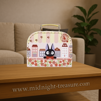 Valisette Jiji Fleurs Kiki la petite sorcière Studio Ghibli, petite valise décorative avec chat Jiji, dimensions 12,5 x 15,6 x 6,8 cm.